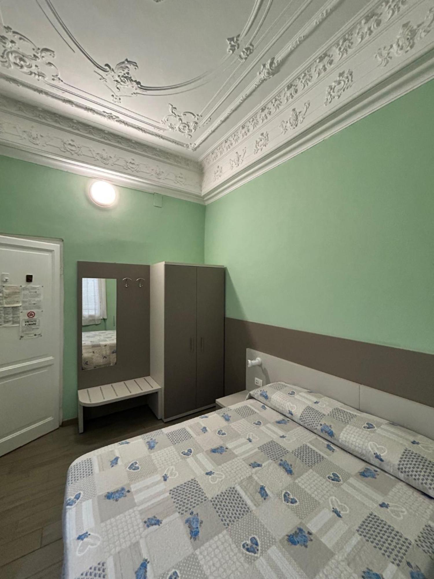 Barone Hotel *